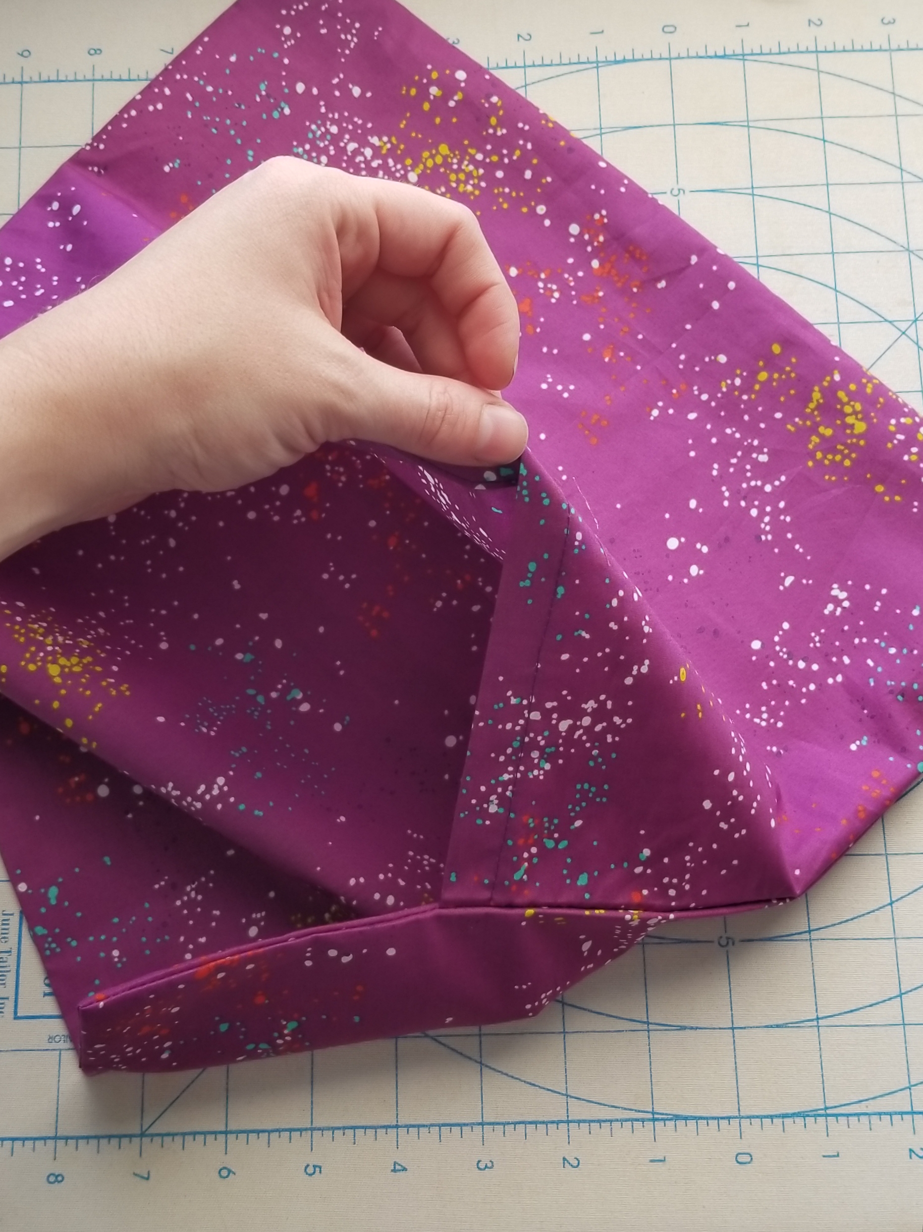 pocket of envelope pillow