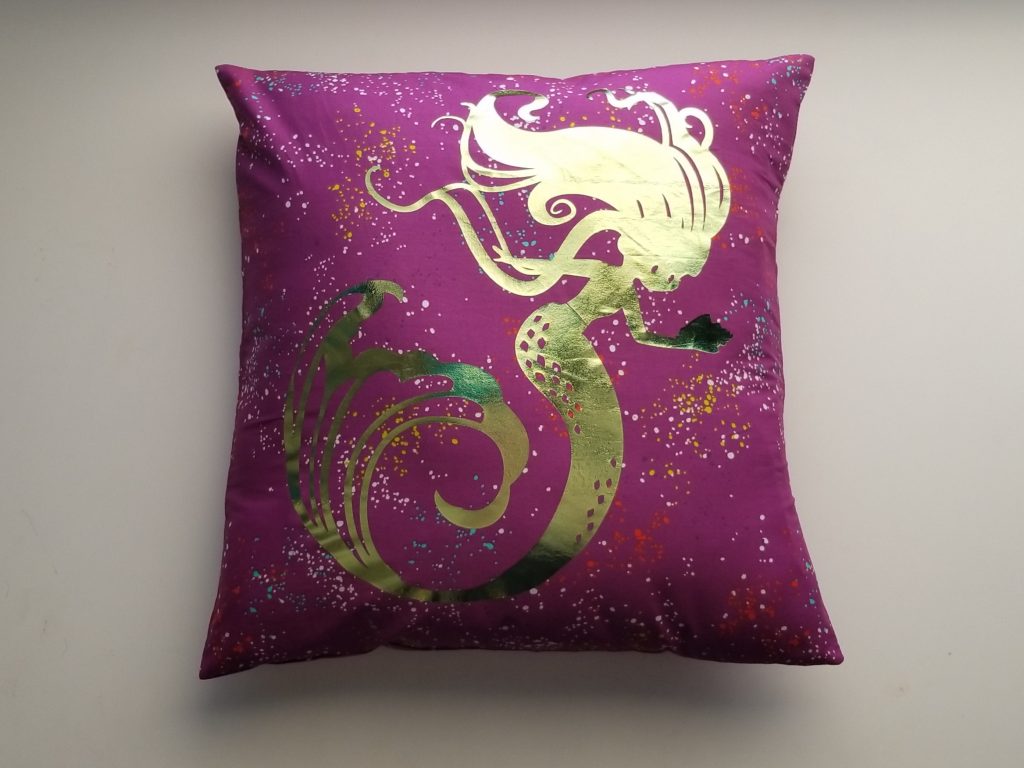 heat transfer vinyl on free pillow pattern
